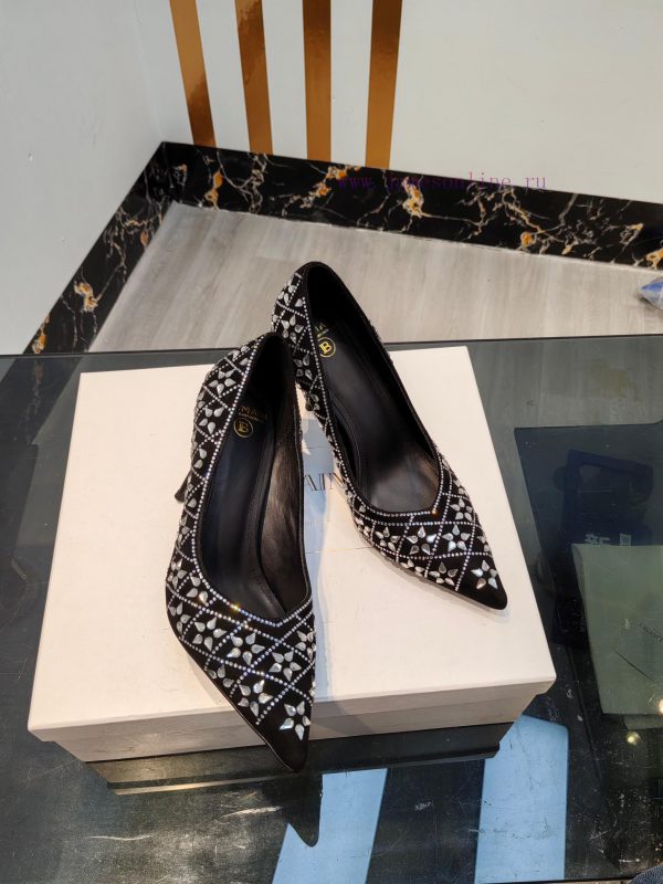 Out, ??? * ??? Balmain 2024 Spring/Summer Fashion Show Original Water Diamond High Heels Sinoe9yxsgr - Image 9