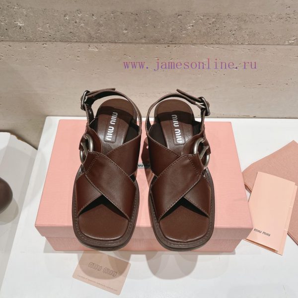Top tierMiu Miu2024 popular thick heel sandalsThe Miu in the market is really girly, even wimeop9pml