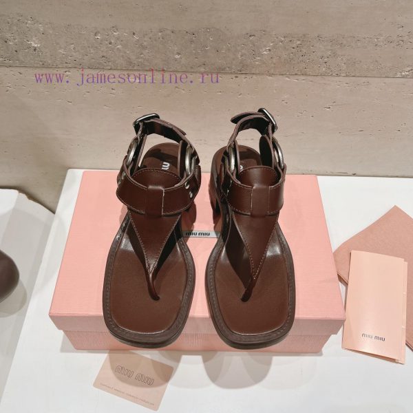 Top tierMiu Miu2024 popular thick heel sandalsThe Miu in the market is really girlish, with jbvq6ns4