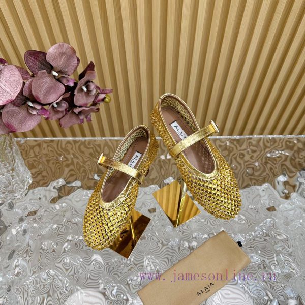 Most net surface hot drillingALAIA | French high-end first tier high-end brandAzzedine Alaiavy3xaztd