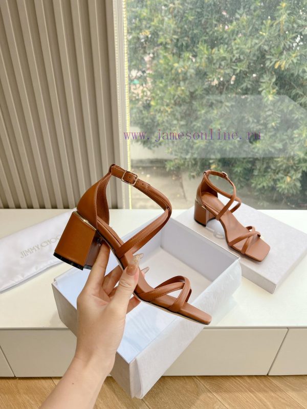 Purchasing level for early spring 2024 Jimmy Choo. Jimmy Zhou recommends simple straight strtd7j20w5 - Image 4