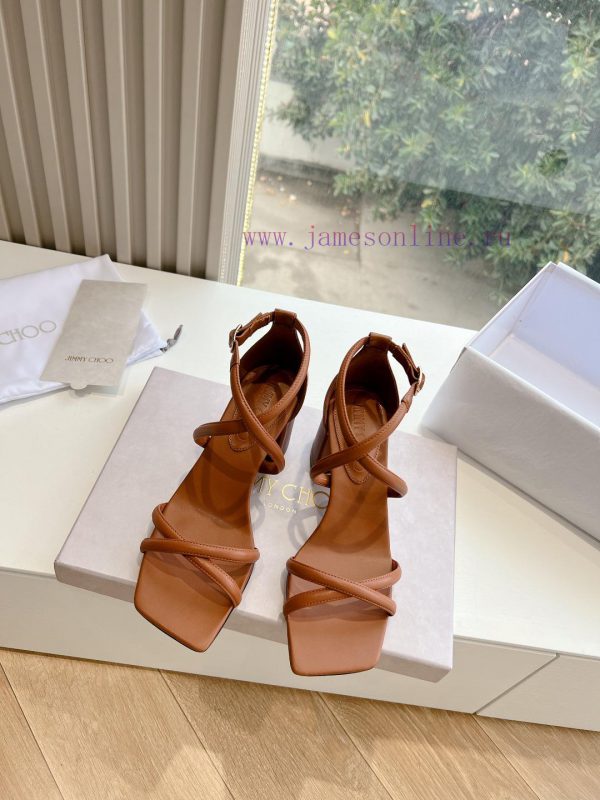 Purchasing level for early spring 2024 Jimmy Choo. Jimmy Zhou recommends simple straight strtd7j20w5 - Image 5