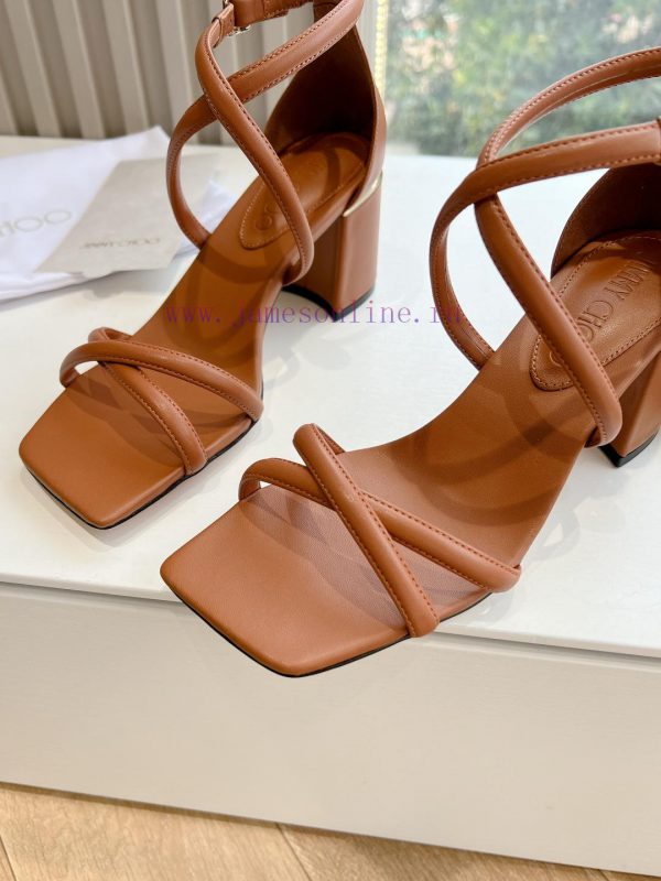 Purchasing level for early spring 2024 Jimmy Choo. Jimmy Zhou recommends simple straight strtd7j20w5 - Image 8