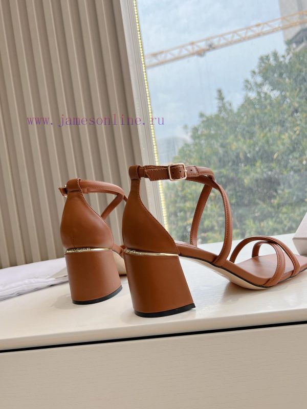 Purchasing level for early spring 2024 Jimmy Choo. Jimmy Zhou recommends simple straight strtd7j20w5 - Image 9