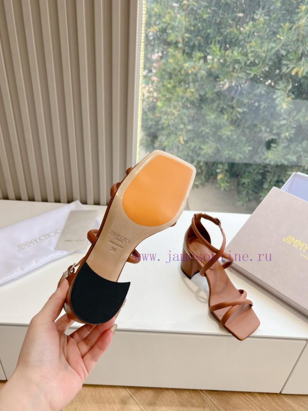 Purchasing level for early spring 2024 Jimmy Choo. Jimmy Zhou recommends simple straight strtd7j20w5 - Image 10