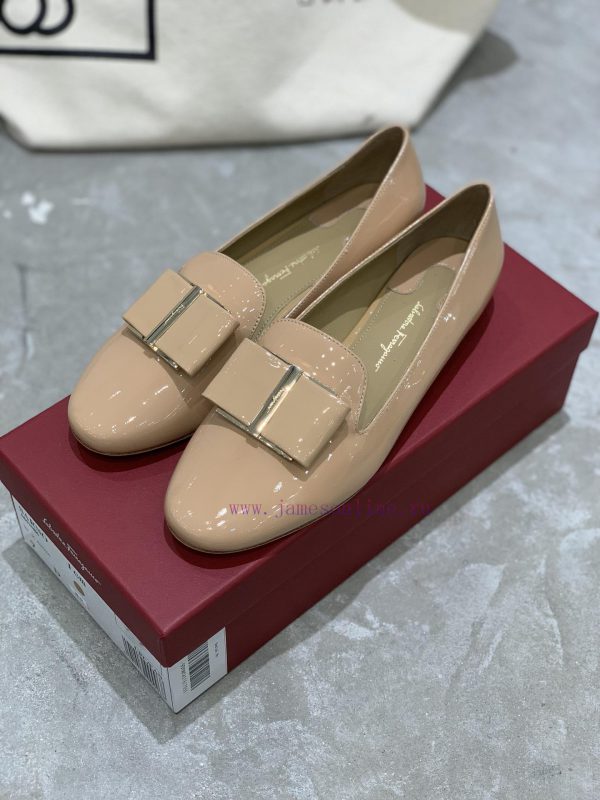 SF salvatore Ferraga * o Ferra * round toe big bow patent leather Le Fu plum blossom heel flq9vhish0