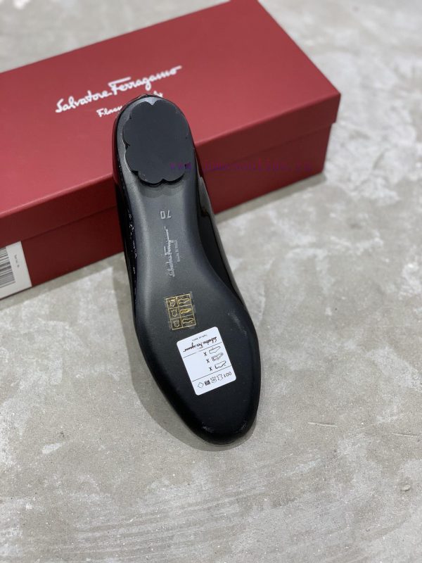 SF salvatore Ferraga * o Ferra * round toe big bow patent leather Le Fu plum blossom heel flkuwq71fg - Image 9