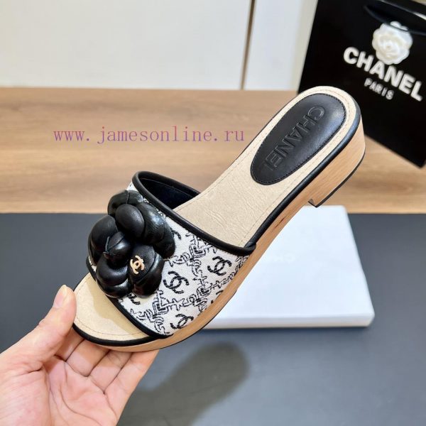 Top tierSynchronized Solid Wood Thick Bottom Slippers 2024 Summer New Chanel Camellia Cool S99zp9bc7 - Image 8