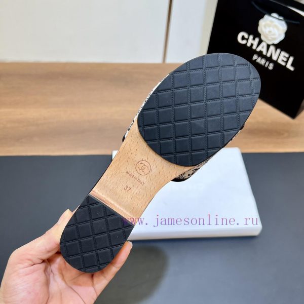Top tierSynchronized Solid Wood Thick Bottom Slippers 2024 Summer New Chanel Camellia Cool S99zp9bc7 - Image 10
