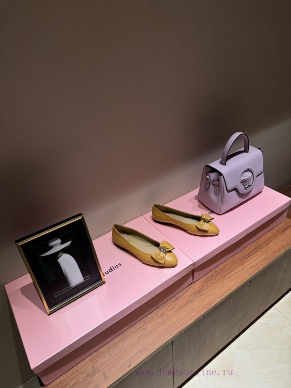 FERRAGAM * 24/Early Spring New Ferragamo Flat Single Shoes, this year's hot bow paired with c6d7iao2