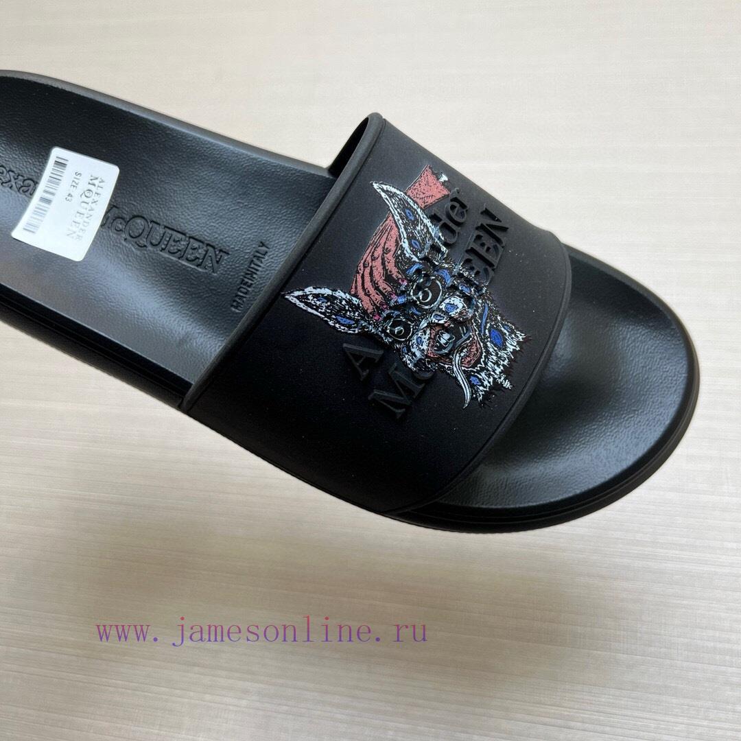 McQueen's latest thick soled one-piece slippers add a unique and charming power to the shoeshd4338k0 - Image 7
