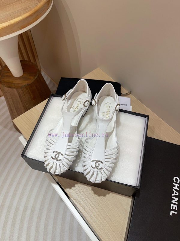 -24Fw new Chanel Roman flat sandalsCute enough to explode, rich heiress instantly looks retrth7q40ui