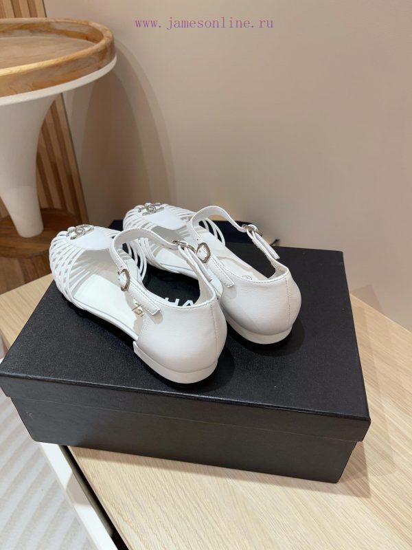 -24Fw new Chanel Roman flat sandalsCute enough to explode, rich heiress instantly looks retrth7q40ui - Image 9