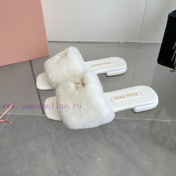 2 ⃣ ️0 ⃣ ️2 ⃣ ️4 ️⃣Miumi*ss New autumn and winter flat wool slippersTop tier—————————Zp's dew06zwjx6 - Image 3