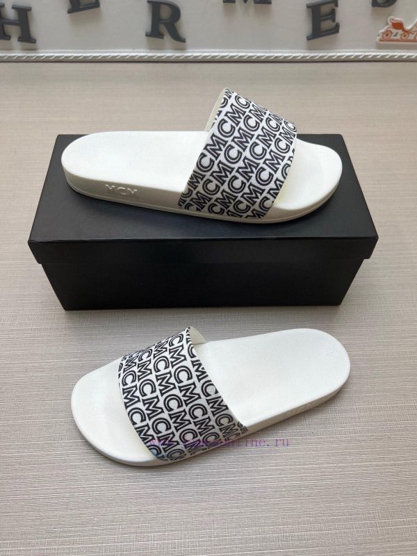 MCM's latest popular fashion slippers, with original 11 mold opening on the official website3710zzm8 - Image 5