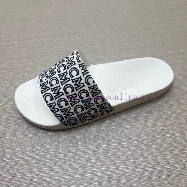 MCM's latest popular fashion slippers, with original 11 mold opening on the official website3710zzm8 - Image 9