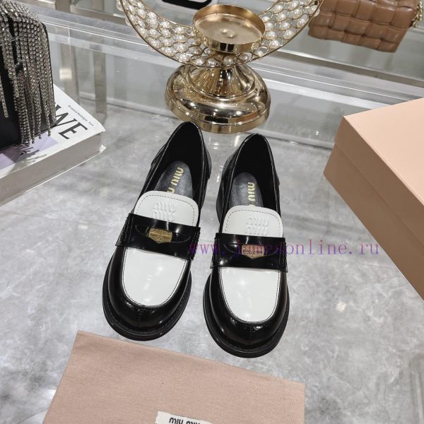24 Autumn/Winter New Collection: Changmiumiu's newly released high-heeled coin loafers are hjucki2sb