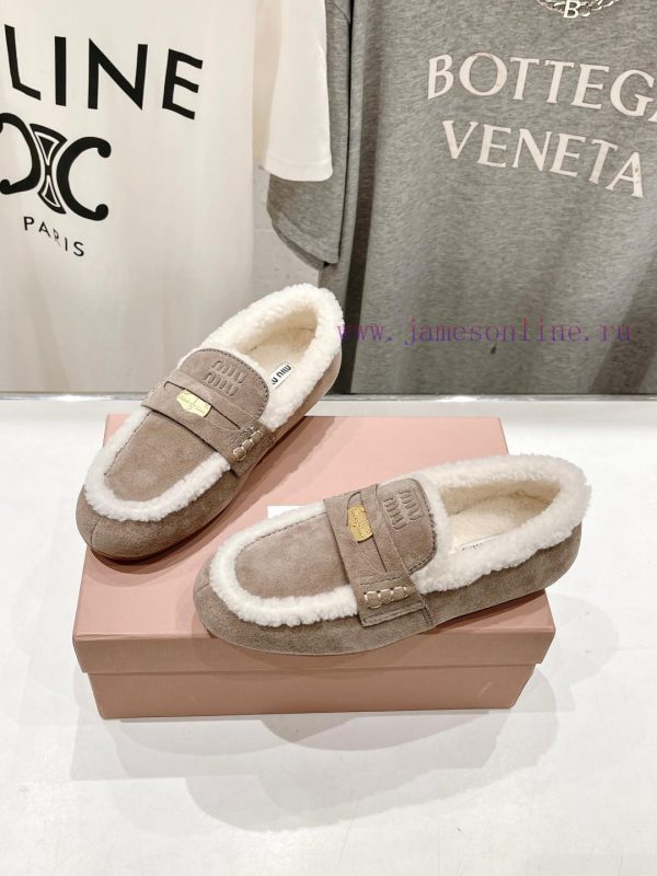 . MiuM * u/Miu * Miu 2024 Autumn/Winter Fashion Style Coin Driving Shoes with Mao Le Fu Shoenkdjet5b - Image 3