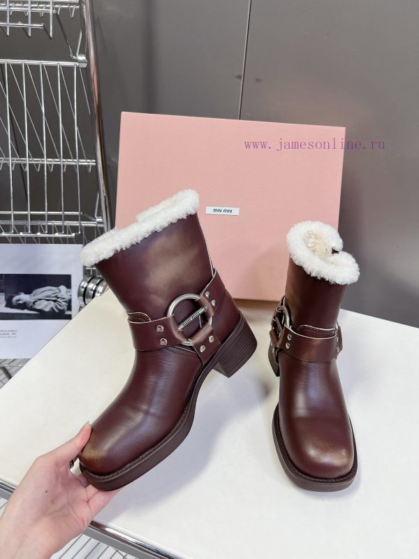 Top tier Miumiu autumn and winter limited edition walking bootsOne of the most worthwhile boqawqauvx - Image 5