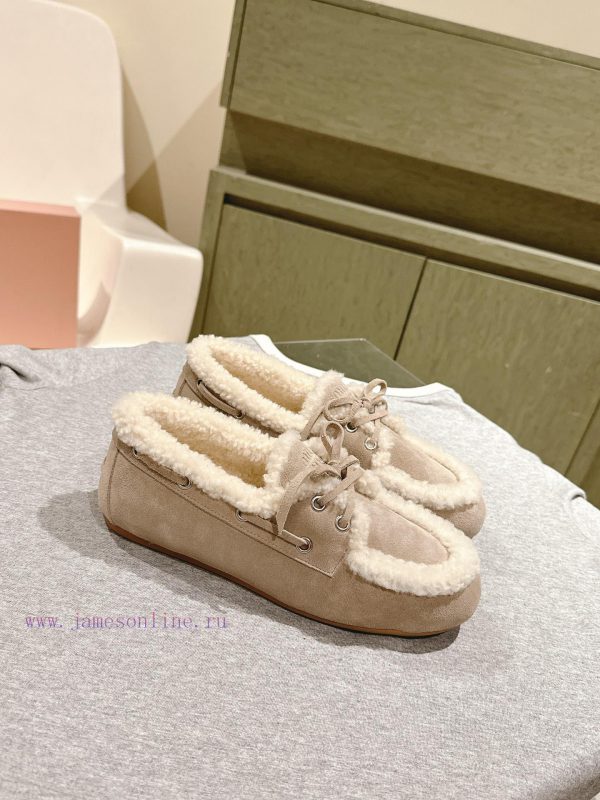 | ²⁰²4 ??  ??MIUMIU new American retro style wool integrated bean shoes~a must-have~casual u2dp0mei - Image 3