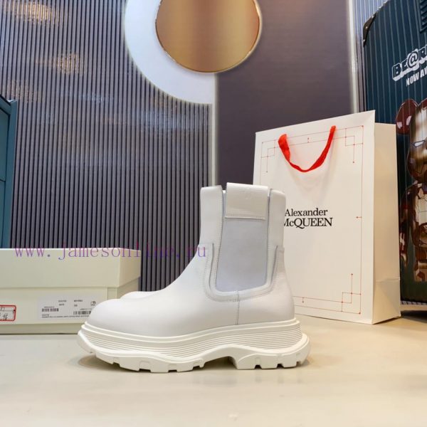 Alexander McQueen's Top Board New Year Shoes Launch One After Another [Sun] [Celebration] [Cezftv1ao