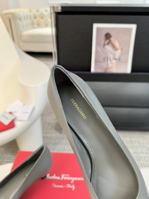 Salvatore Ferragamo 25 Early Spring Collection New Product Iconic Bow Hardware Buckle Thick 73d8vips - Image 9