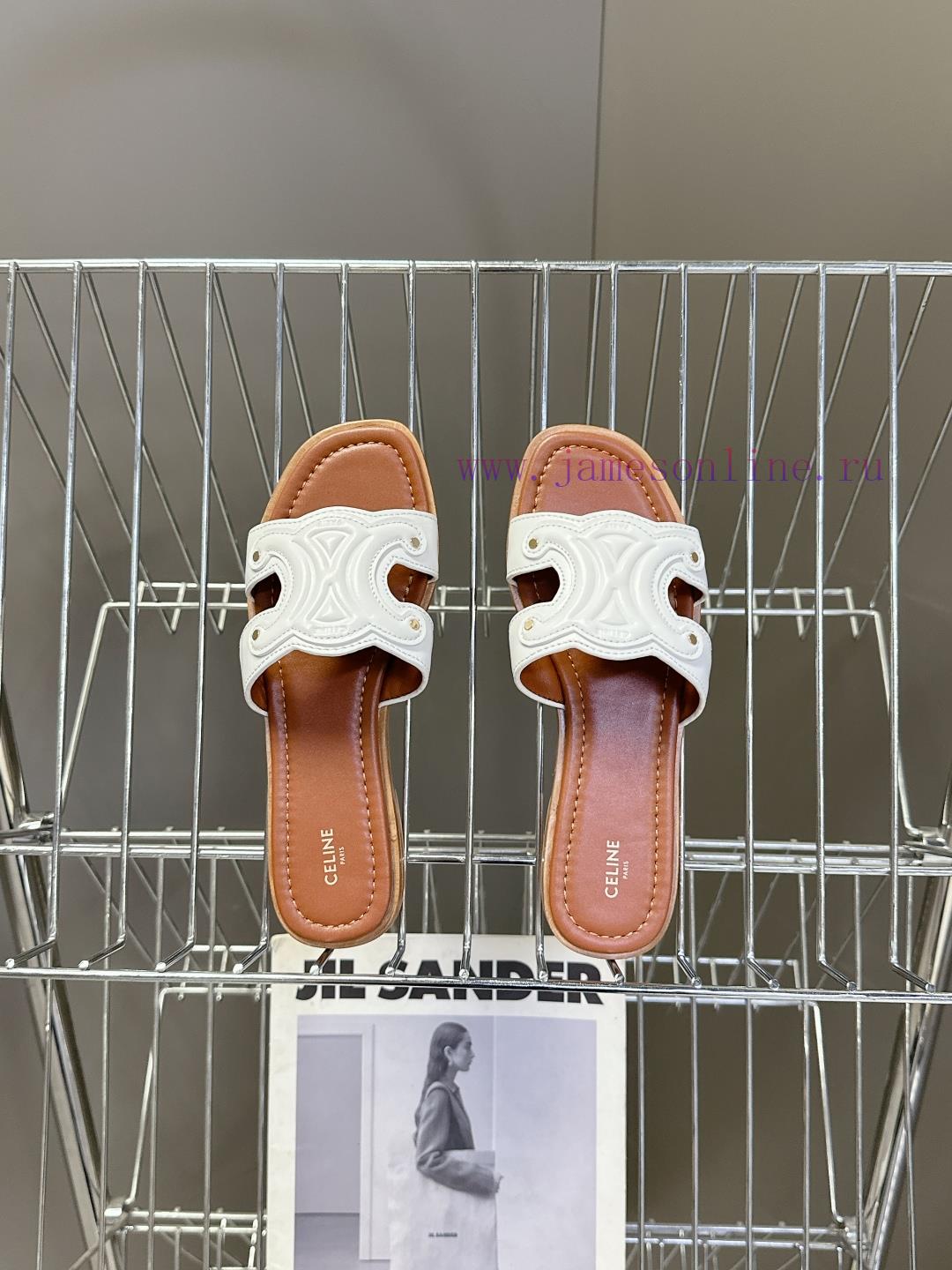 παντοφλες aquaflex | CELINE's New Spring And Summer Products Triumphal Arch Retro Roman Sandals And Slippers Come In sfaooy10 | πεδιλα μηνας τρικαλα - Image 7