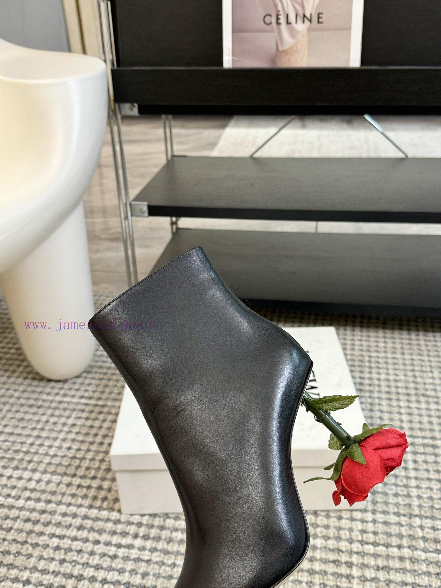 παντοφλεσ στα αγγλικα | Loewe 2024 New Autumn/Winter Fashion Show Balloon And Short Boots ️ Artwork Worn On The Feet Wi ewy86v6o | παπουτσια παιδικα καλοκαιρινα - Image 7