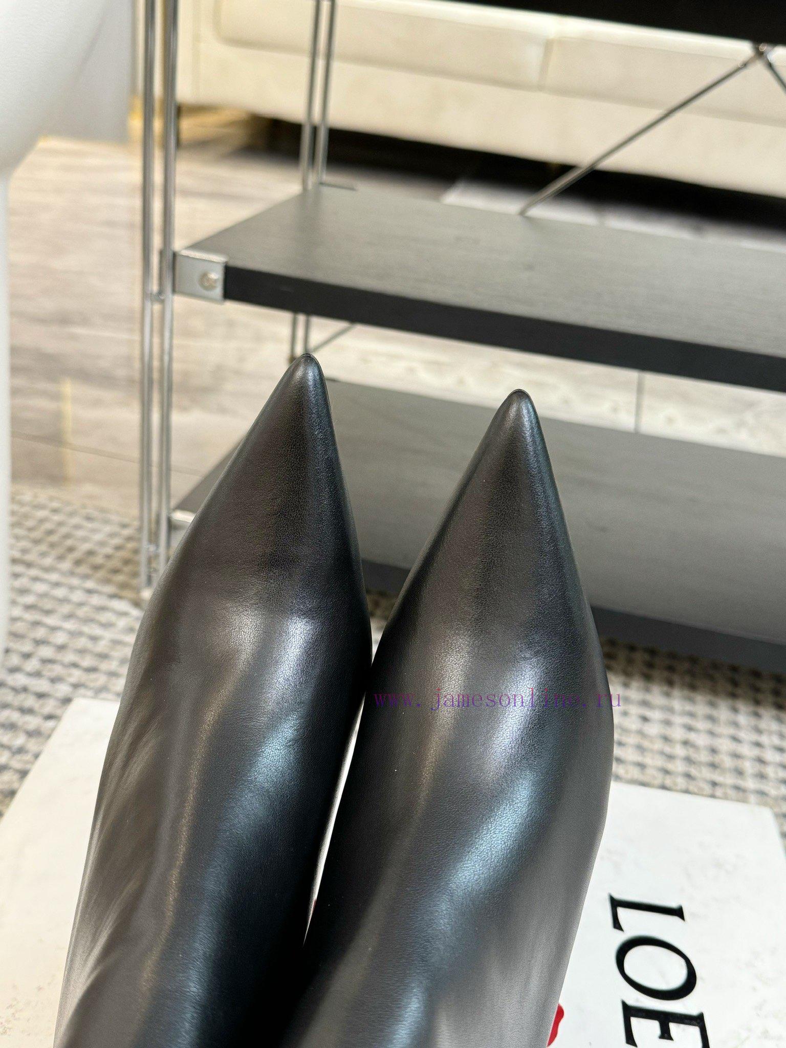 παντοφλεσ στα αγγλικα | Loewe 2024 New Autumn/Winter Fashion Show Balloon And Short Boots ️ Artwork Worn On The Feet Wi ewy86v6o | παπουτσια παιδικα καλοκαιρινα - Image 8